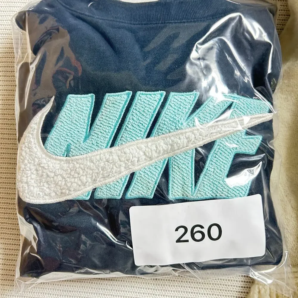 Nike Women’s Large Navy Cropped Logo Crewneck Sweatshirt Oversized Athleisure